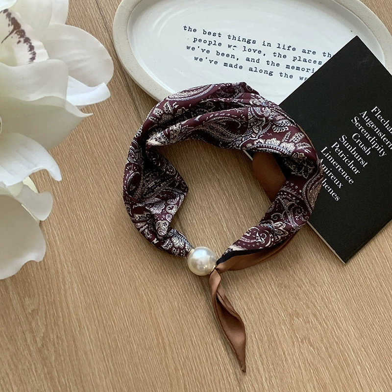 Pearl Magnetic Clasp Scarf view 7