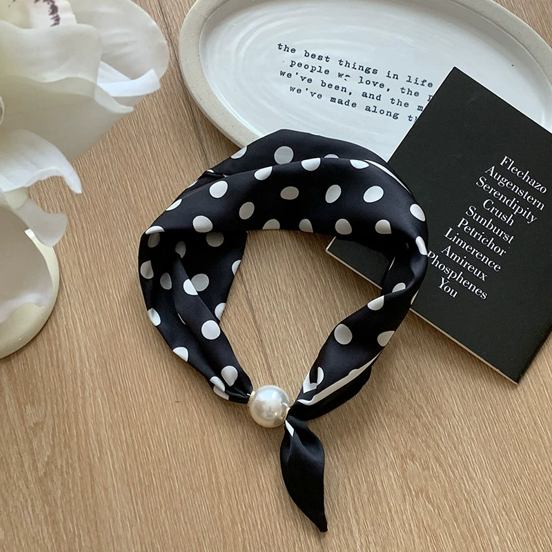 Pearl Magnetic Clasp Scarf view 12