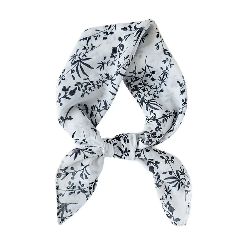 Floral Print Scalloped Edge Square Scarf view 5