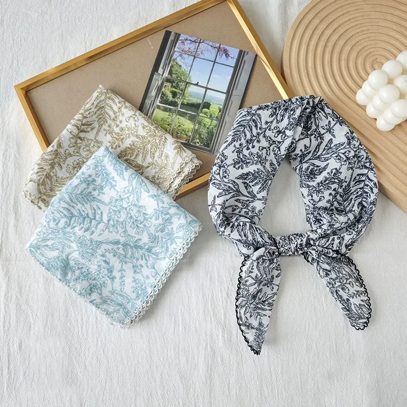 Floral Print Scalloped Edge Square Scarf