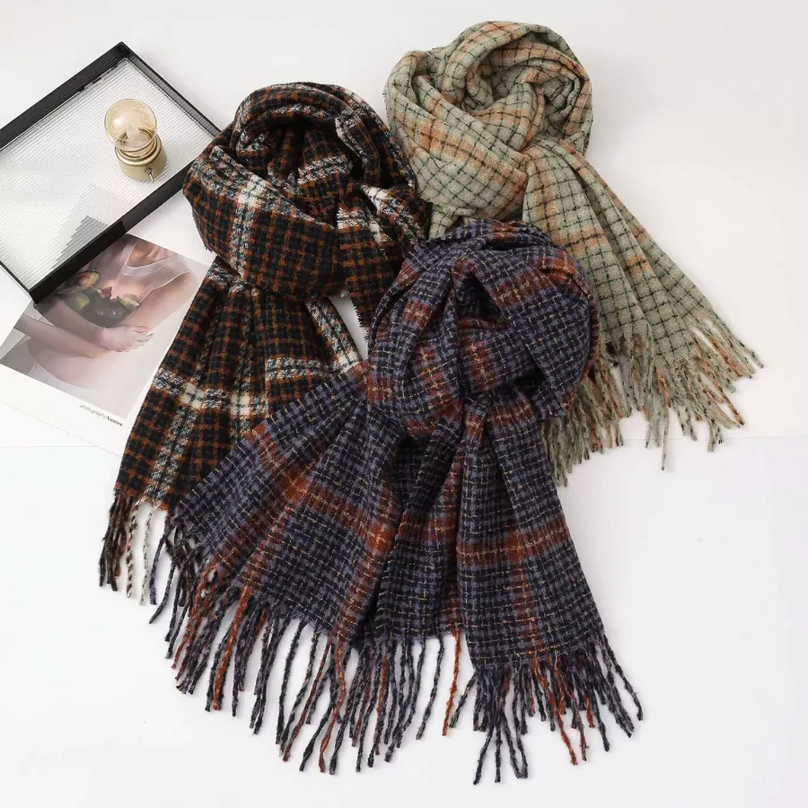 Polyester Plaid Scarf with Fringe view 4