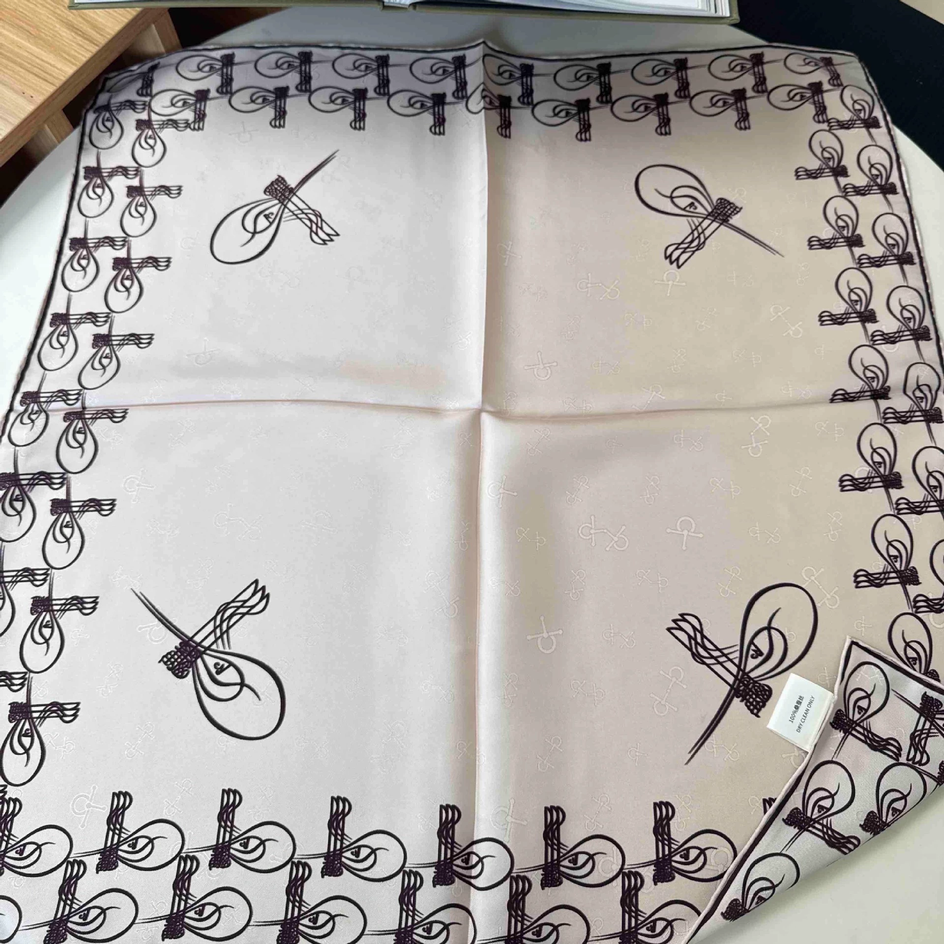 Mulberry Silk Jacquard Rose Scarf view 7