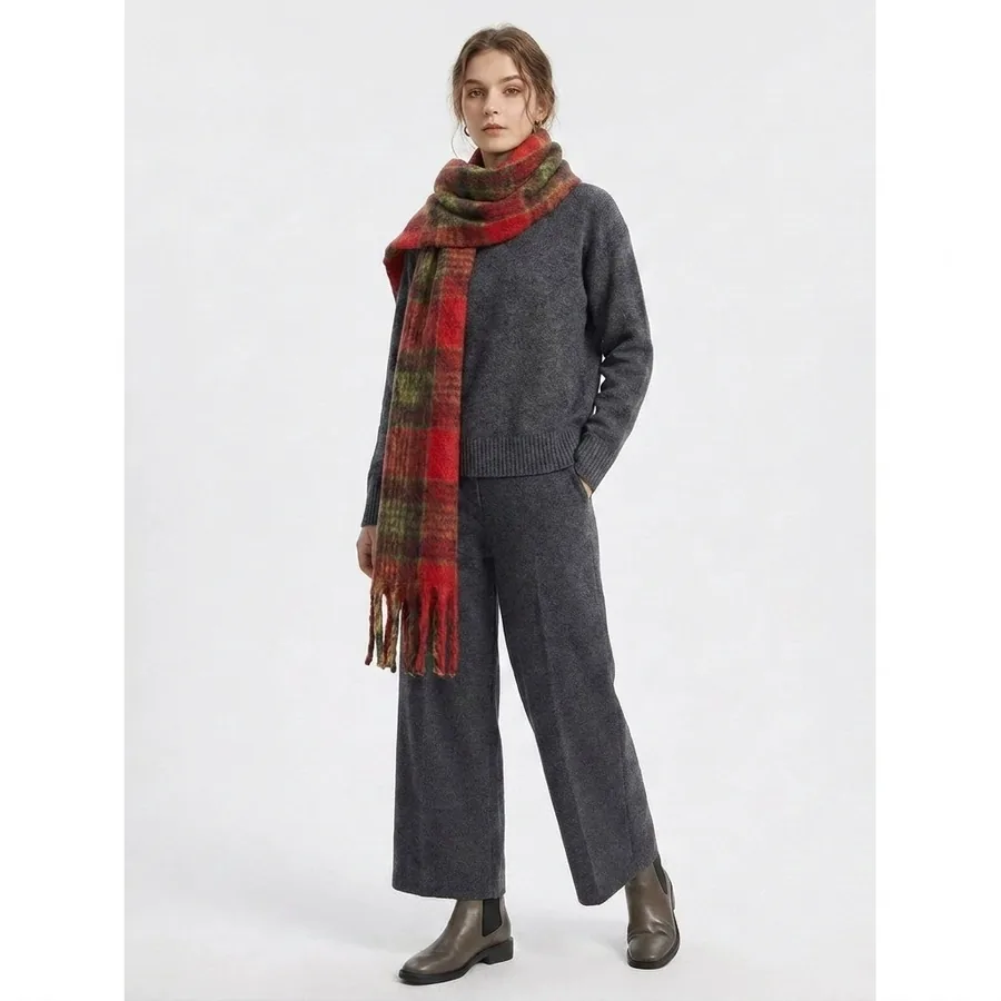 Polyester Plaid Scarf with Fringe view 2