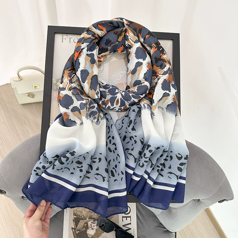 Print Shawl view 2