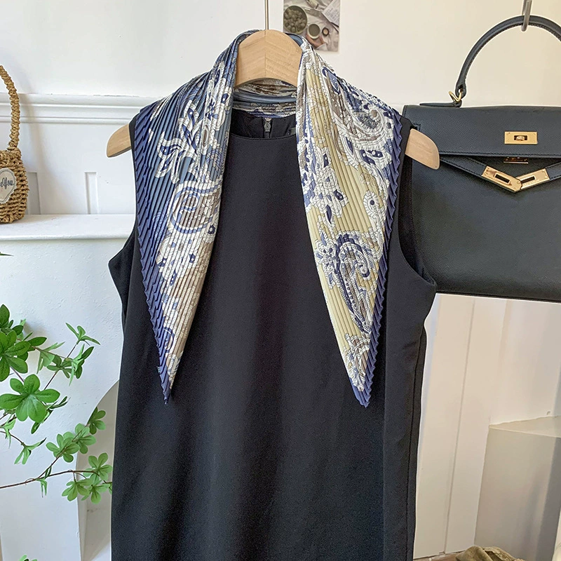 Paisley Diamond Scarf view 2