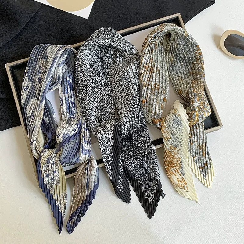 Paisley Diamond Scarf view 3