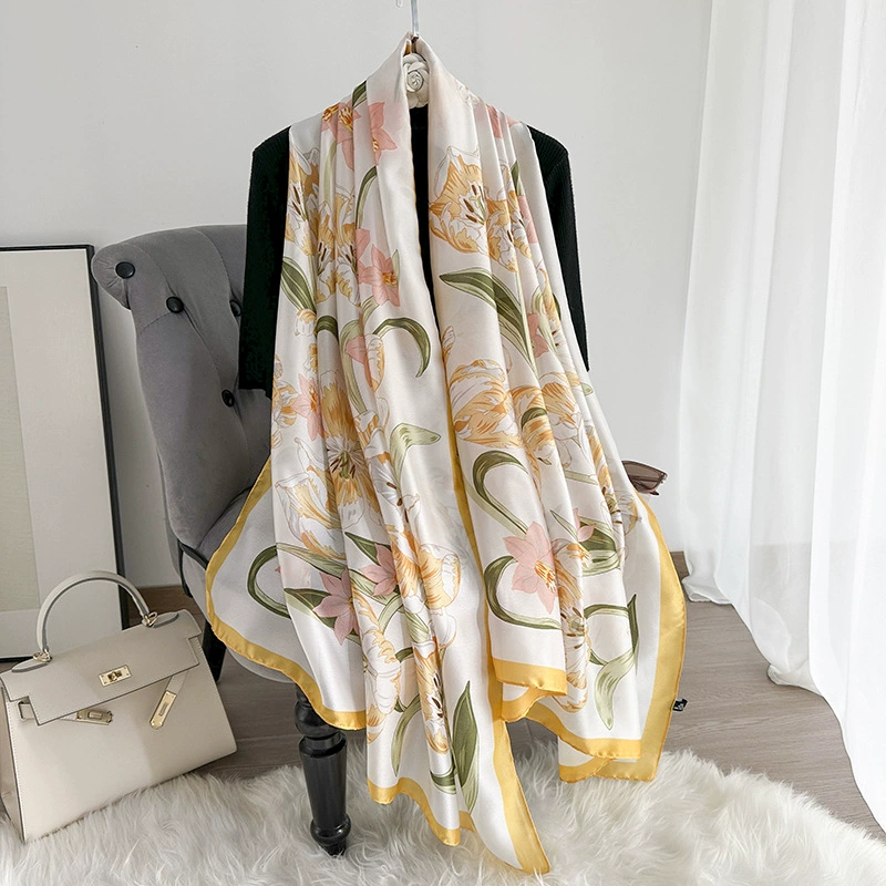 Châle satin imprimé view 2