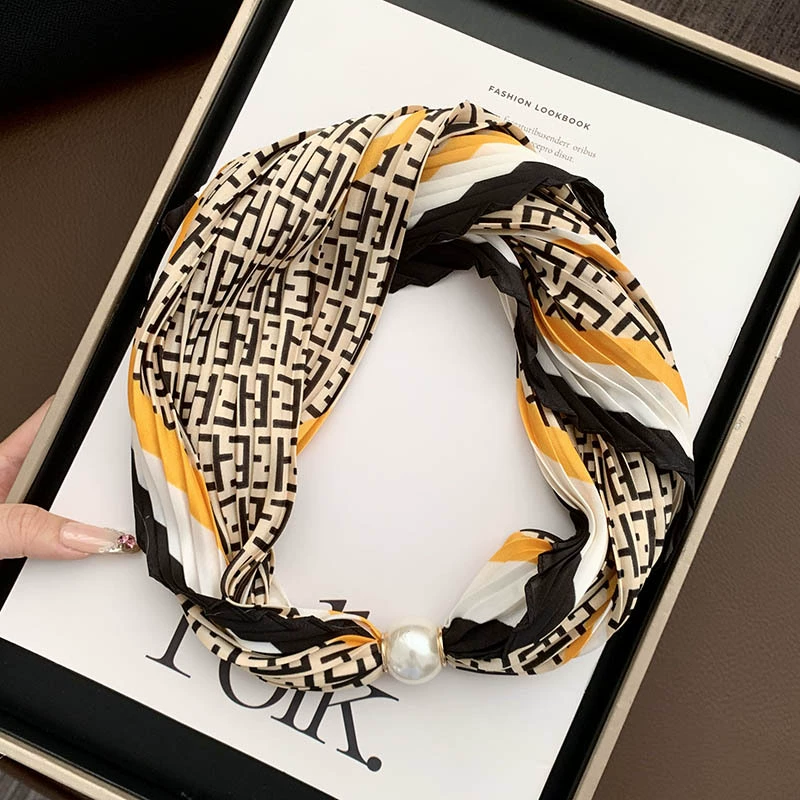 Pearl Necklace Silk Twilly view 6