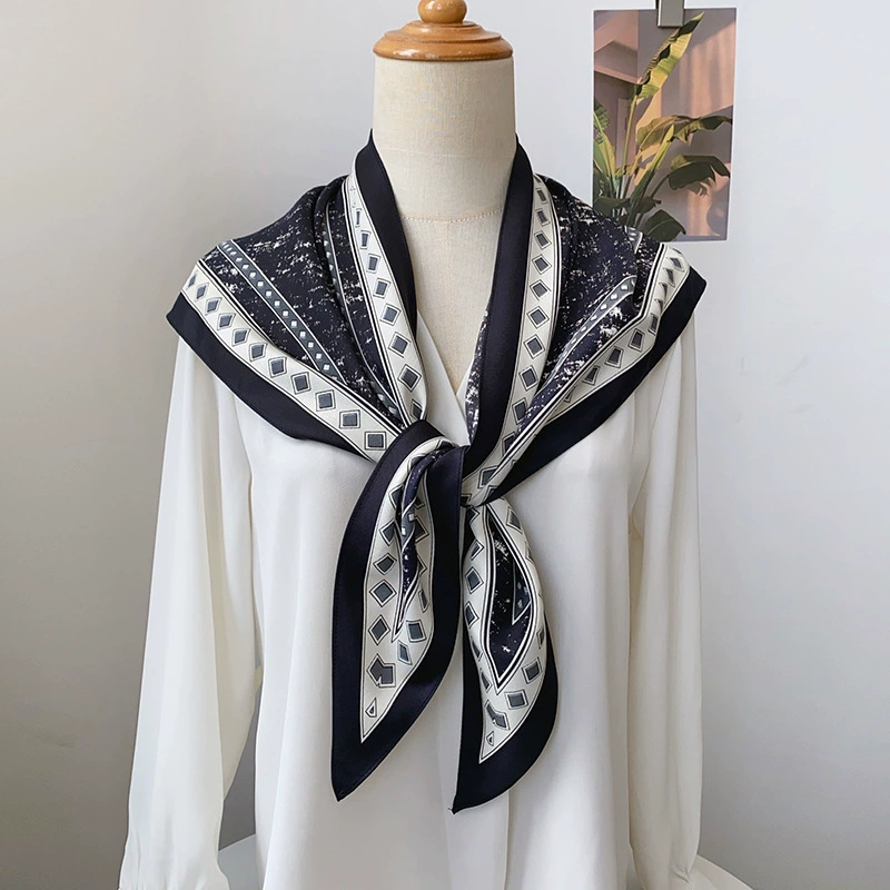 Foulard triangle imprimé denim view 4