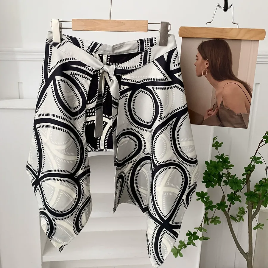 Checkered Skirt Scarf view 6