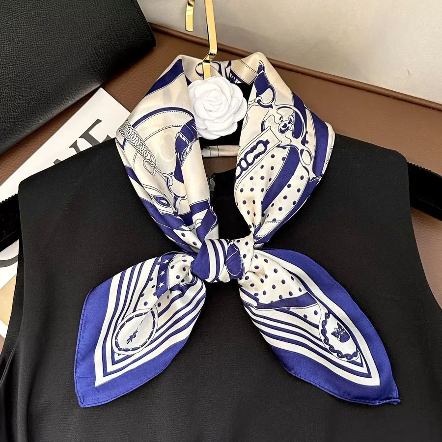 70cm Geometric Square Scarf view 2
