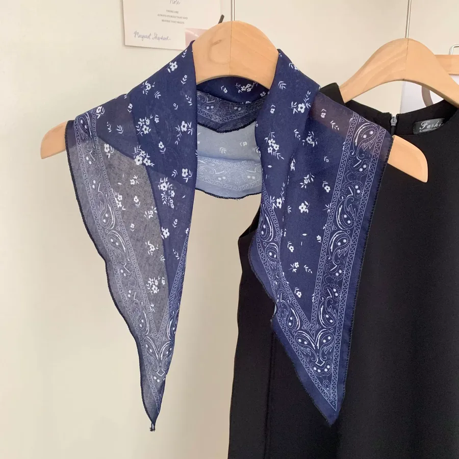 Paisley Triangle Scarf view 11