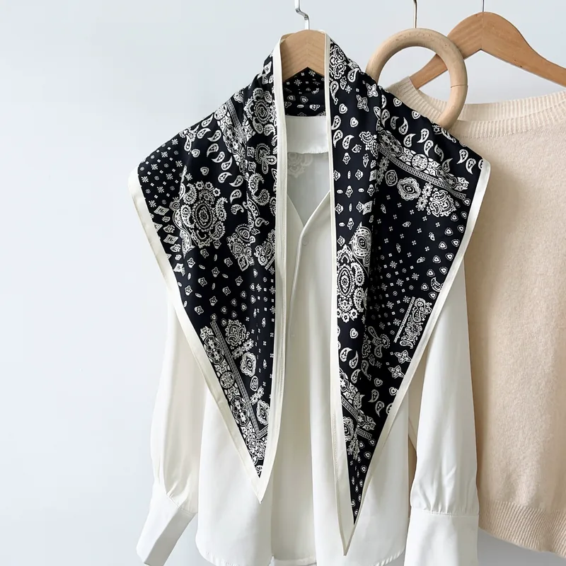 Vintage Paisley Triangle Scarf