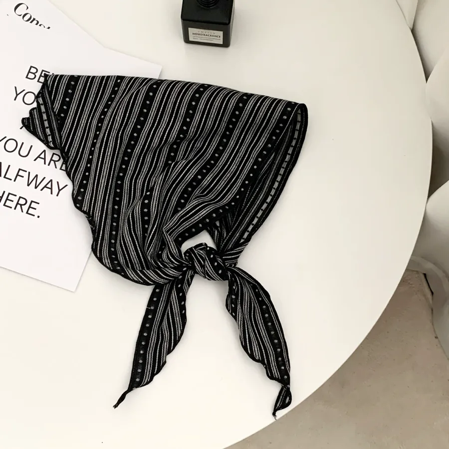 Paisley Triangle Scarf view 11