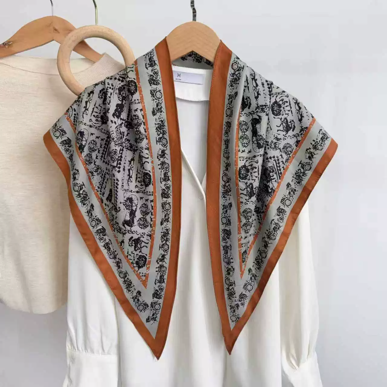 Triangle Scarf