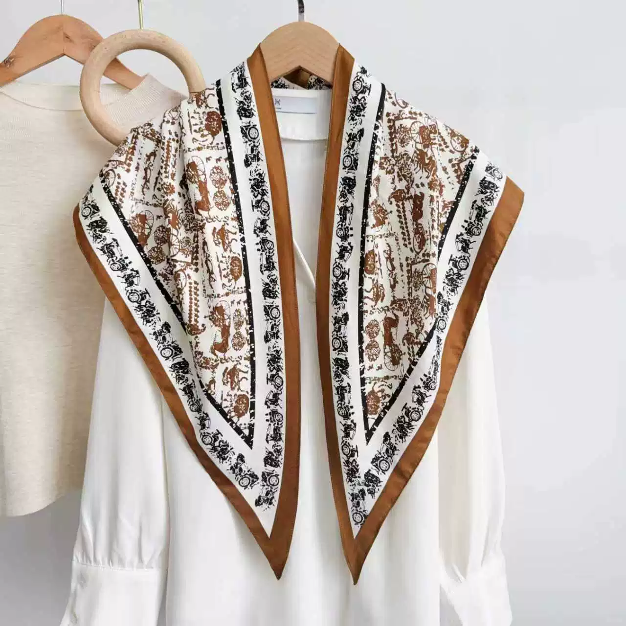 Triangle Scarf view 2