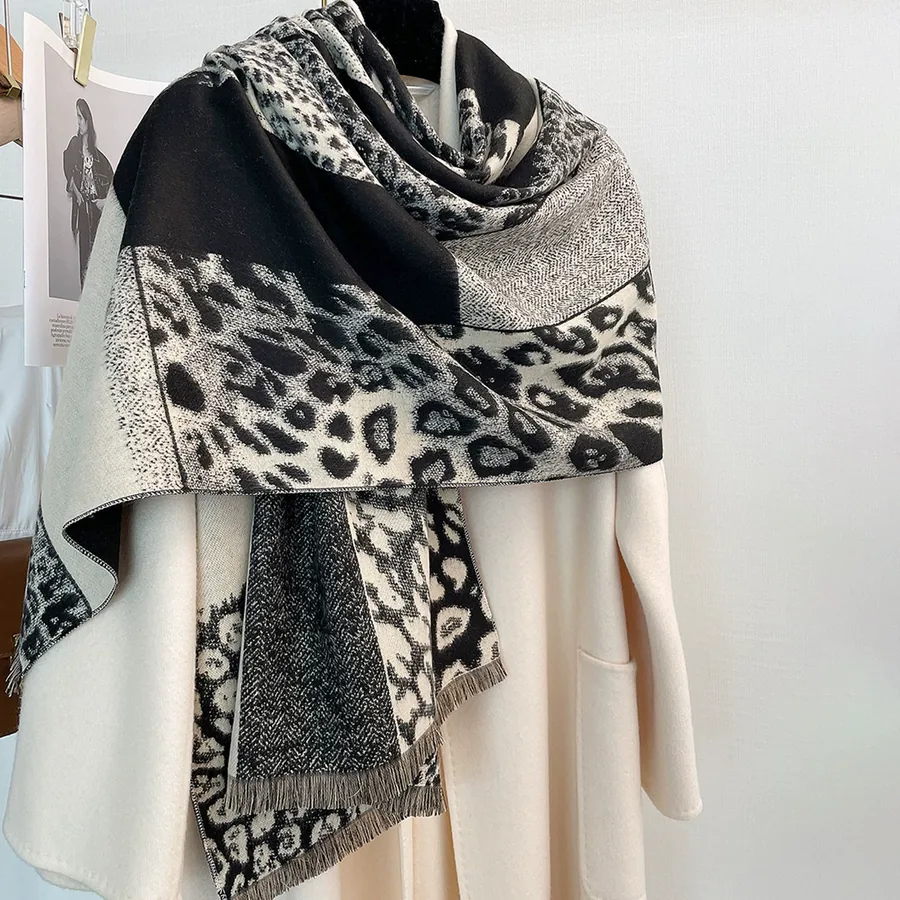 Landscape Jacquard Faux Cashmere Scarf view 12