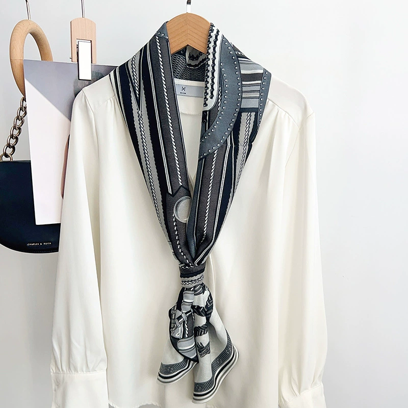 Houndstooth Small Scarf view 4