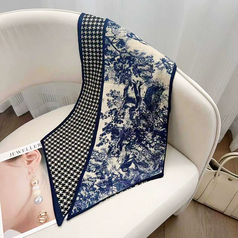 Houndstooth Small Scarf view 6